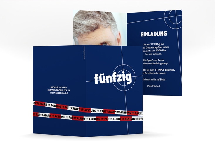 Einladung 50. Geburtstag Feierort A6 Klappkarte hoch blau