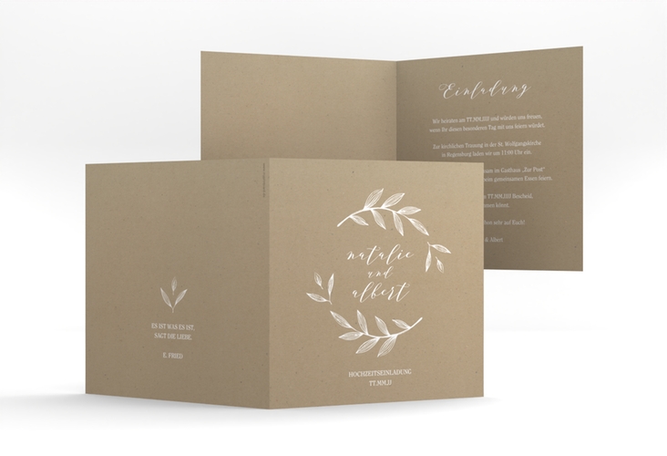 Hochzeitseinladung Naturelove quadr. Klappkarte weiss hochglanz in Kraftpapier-Optik mit Blätterkranz