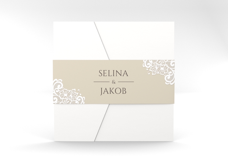Hochzeitseinladung Vintage Pocketfold beige mit floraler Spitze