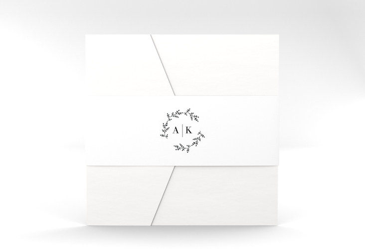 Hochzeitseinladung Filigrana Pocketfold schwarz hochglanz in reduziertem Design mit Initialen und zartem Blätterkranz