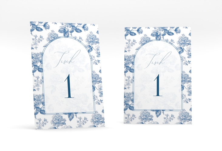 Tischnummer Hochzeit Blue Floral Tischaufsteller mit blauem Blumenmuster auf weißem Grund