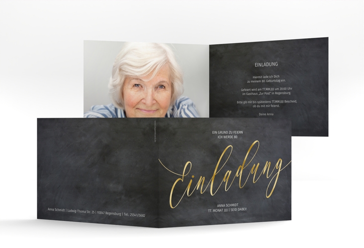 Einladung 80. Geburtstag Board A6 Klappkarte quer schwarz gold