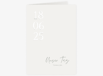 Klick: Details zu Kirchenheft Hochzeit "Day" anzeigen Kirchenheft Hochzeit Day A5 Klappkarte hoch weiss mit Datum im minimalistischen Design