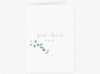 Klick: Details zu Einladungskarte Hochzeit "Greenheart" anzeigen Einladungskarte Hochzeit Greenheart A6 Klappkarte hoch grau mit elegantem Herz und Eukalyptus-Zweig