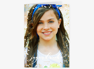 Klick: Details zu Einladung Jugendweihe "Brighten" anzeigen Einladung Jugendweihe Brighten A6 Klappkarte hoch gold mit Foto und goldenem Konfetti