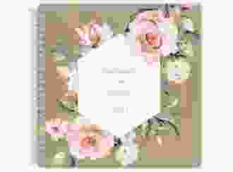 Gästebuch Hochzeit Graceful Ringbindung Kraftpapier mit Rosenblüten in Rosa und Weiß