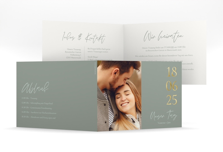 Hochzeitseinladung Day mittlere Klappkarte quer gold mit Datum im minimalistischen Design