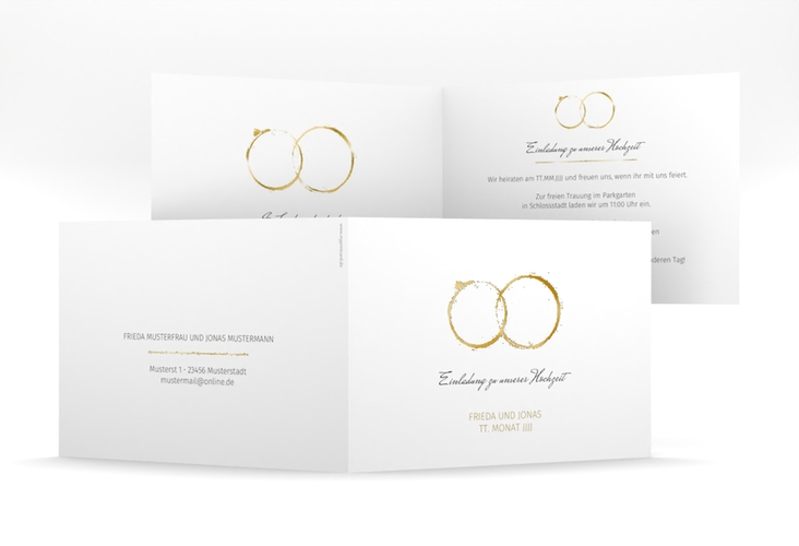 Hochzeitseinladung Trauringe mittlere Klappkarte quer gold gold minimalistisch gestaltet mit zwei Eheringen