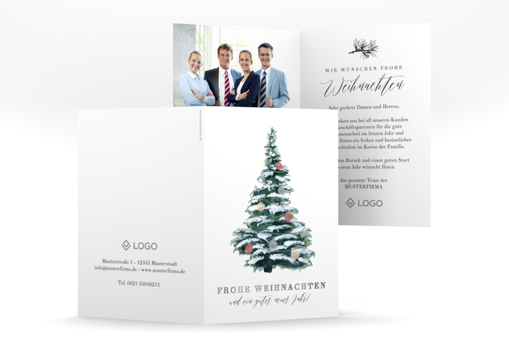 Geschäftliche Weihnachtskarte Wintertanne A6 Klappkarte hoch gruen silber mit dekoriertem Tannenbaum voll Schnee
