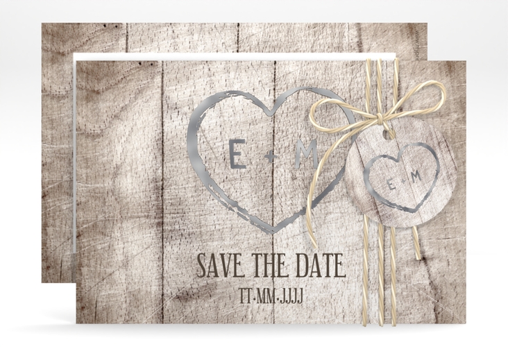 Save the Date-Karte Wood A6 Karte quer weiss silber in Holz-Optik mit Herz und Initialen