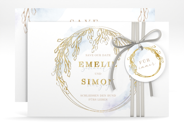 Save the Date-Karte Wisteria A6 Karte quer blau gold mit Blumenbogen aus Blauregen