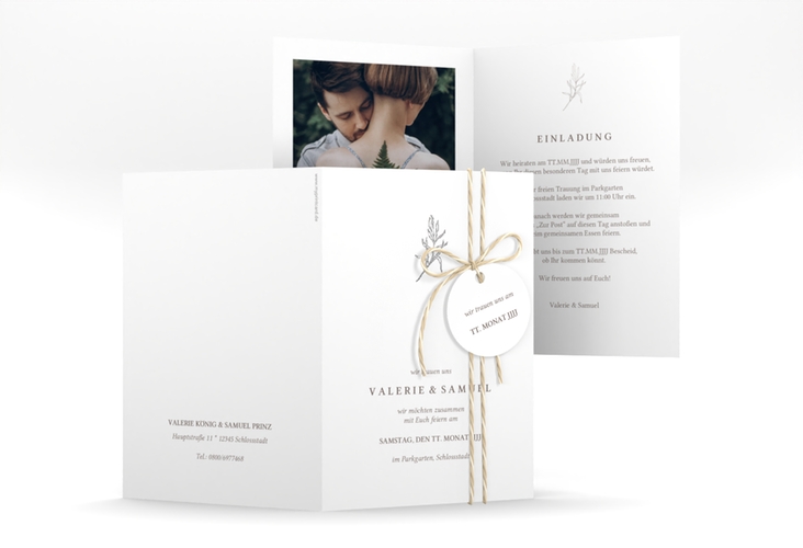 Einladungskarte Hochzeit Ivy A6 Klappkarte hoch silber minimalistisch mit kleiner botanischer Illustration