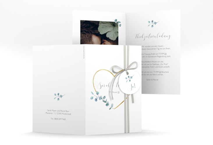 Einladungskarte Hochzeit Greenheart A6 Klappkarte hoch gold gold mit elegantem Herz und Eukalyptus-Zweig