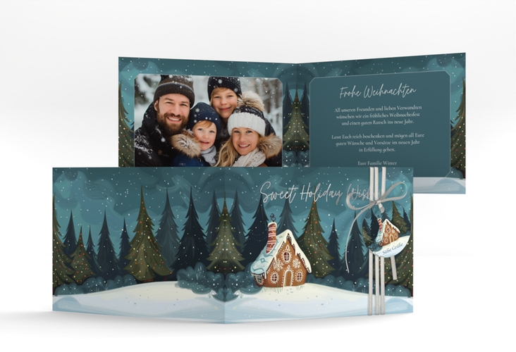 Weihnachtskarte Knusperhaus A6 Klappkarte quer silber mit Lebkuchenhaus im Winterwald