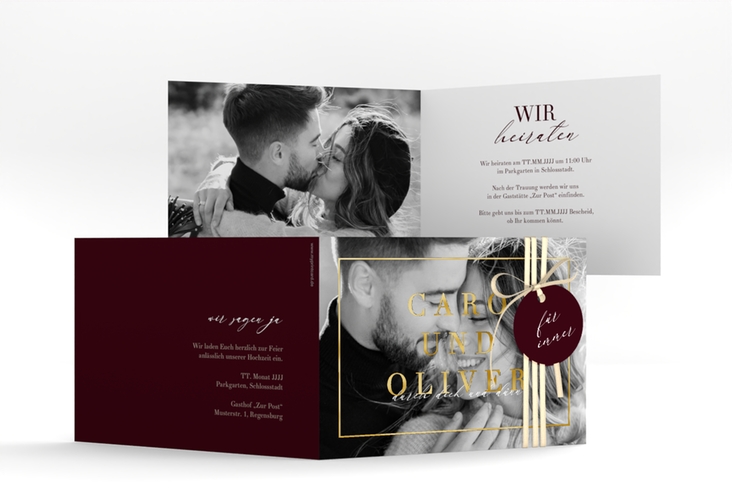 Hochzeitseinladung Moment A6 Klappkarte quer rot gold mit Schwarzweiß-Foto des Brautpaars