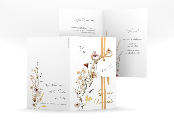 Einladungskarte Hochzeit Sauvages A6 Klappkarte hoch weiss gold mit getrockneten Wiesenblumen