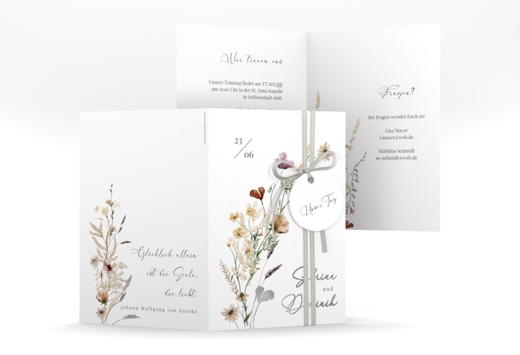 Einladungskarte Hochzeit Sauvages A6 Klappkarte hoch weiss silber mit getrockneten Wiesenblumen