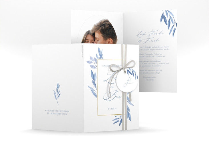 Einladungskarte Hochzeit Classicblue A6 Klappkarte hoch weiss gold