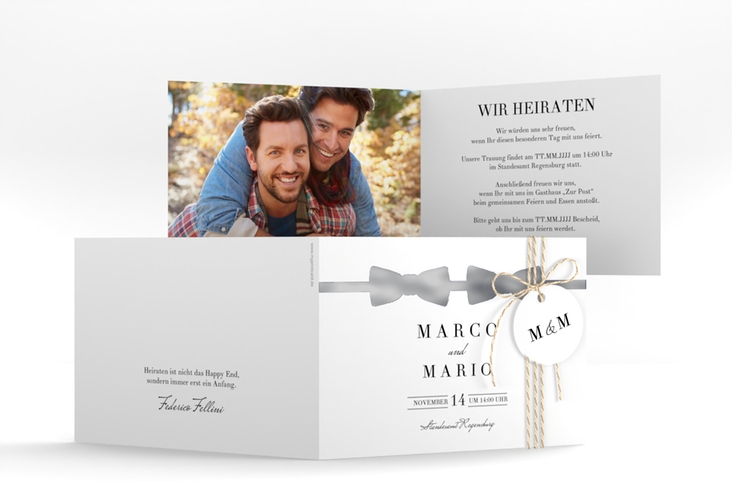 Hochzeitseinladung Suits A6 Klappkarte quer blau silber