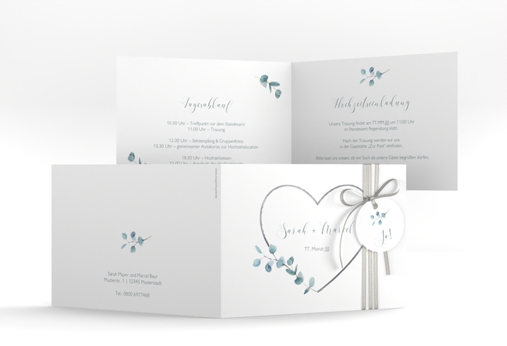 Hochzeitseinladung Greenheart A6 Klappkarte quer grau silber mit elegantem Herz und Eukalyptus-Zweig