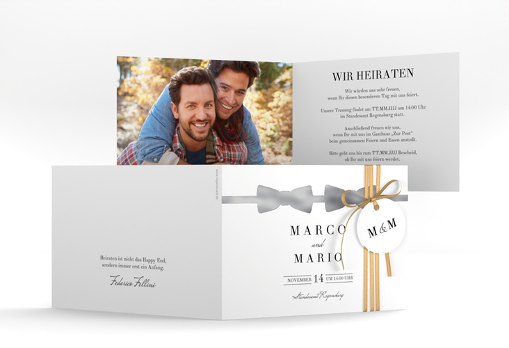 Hochzeitseinladung Suits A6 Klappkarte quer blau silber