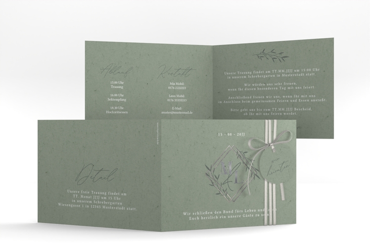 Hochzeitseinladung Greenletter A6 Klappkarte quer gruen silber mit Initialen in elegantem Goldrahmen mit Blättern
