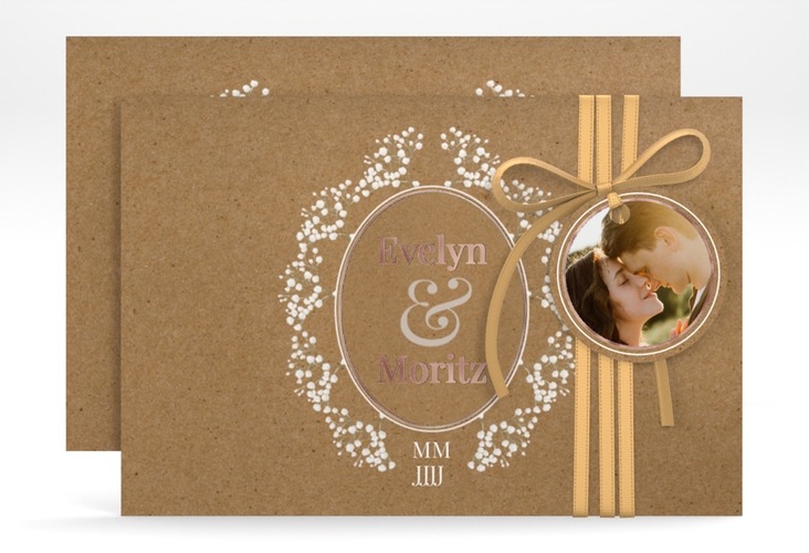 Save the Date-Karte Gypsophila A6 Karte quer Kraftpapier rosegold im Vintage-Stil mit Blumenkranz aus Schleierkraut