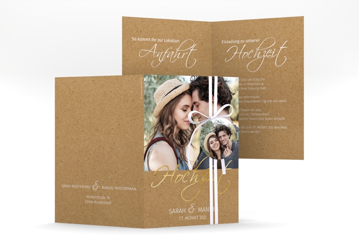 Einladungskarte Hochzeit Big Picture A6 Klappkarte hoch Kraftpapier gold mit Foto des Brautpaars