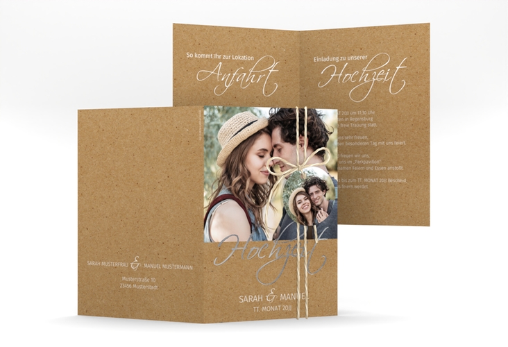 Einladungskarte Hochzeit Big Picture A6 Klappkarte hoch Kraftpapier silber mit Foto des Brautpaars