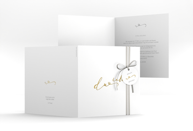 Hochzeitseinladung Zweisamkeit quadr. Klappkarte gold im minimalistischen Stil mit Aufschrift du & ich