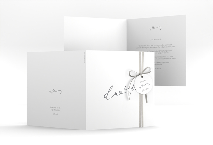 Hochzeitseinladung Zweisamkeit quadr. Klappkarte silber im minimalistischen Stil mit Aufschrift du & ich