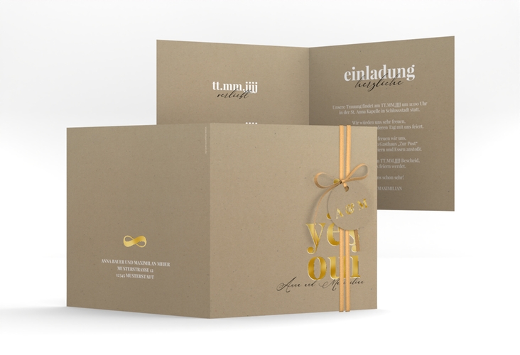 Hochzeitseinladung Oui quadr. Klappkarte gold mit Ja-Wort in verschiedenen Sprachen