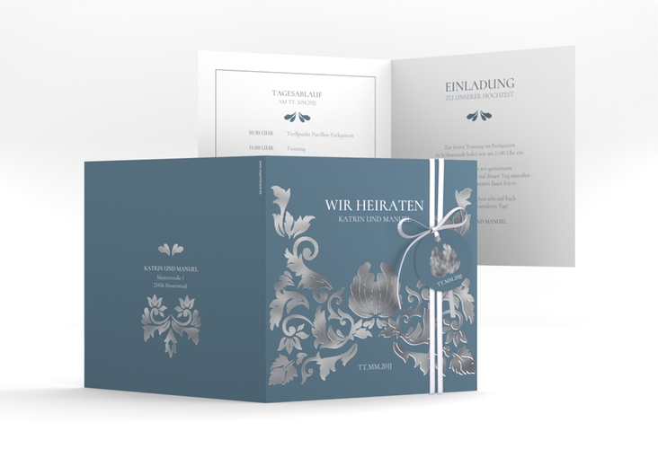 Hochzeitseinladung Royal quadr. Klappkarte blau silber mit barockem Blumen-Ornament