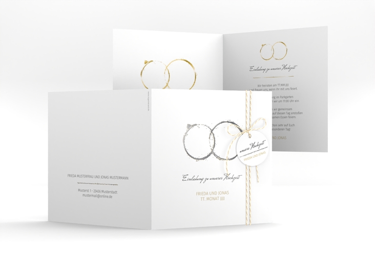 Hochzeitseinladung Trauringe quadr. Klappkarte gold silber minimalistisch gestaltet mit zwei Eheringen
