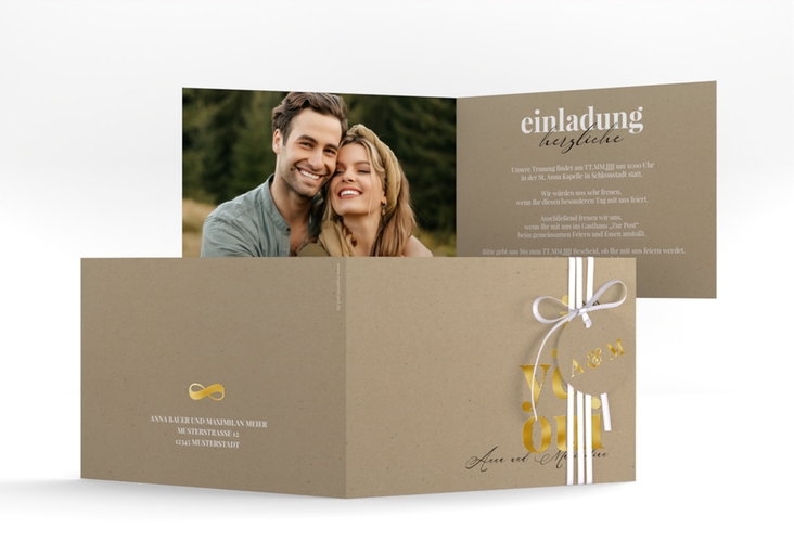 Hochzeitseinladung Oui A6 Klappkarte quer gold mit Ja-Wort in verschiedenen Sprachen