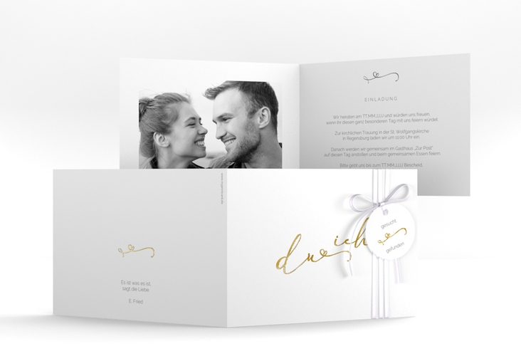 Hochzeitseinladung Zweisamkeit A6 Klappkarte quer gold im minimalistischen Stil mit Aufschrift du & ich