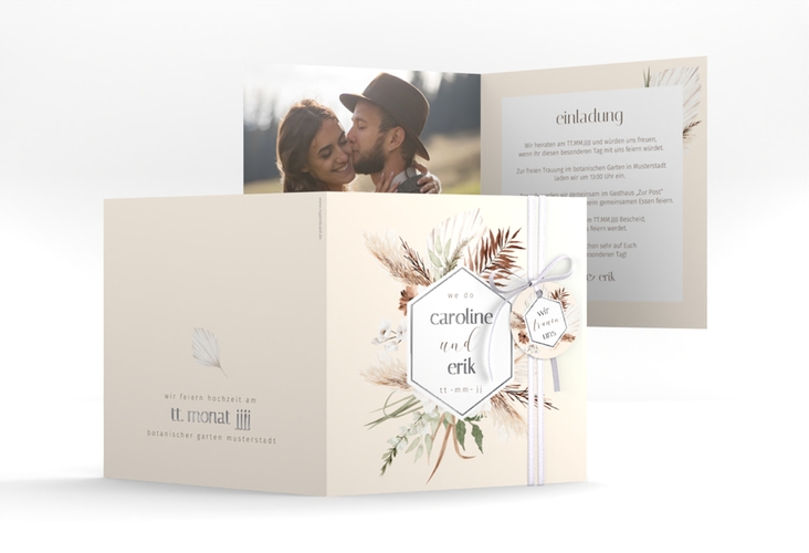 Hochzeitseinladung Bohemian quadr. Klappkarte beige silber im Boho-Style mit Pampasgras
