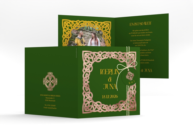 Hochzeitseinladung Celtic quadr. Klappkarte gruen rosegold mit keltischem Knoten in irischen Farben