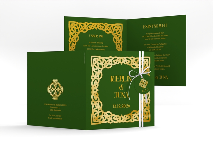 Hochzeitseinladung Celtic quadr. Klappkarte gruen gold mit keltischem Knoten in irischen Farben