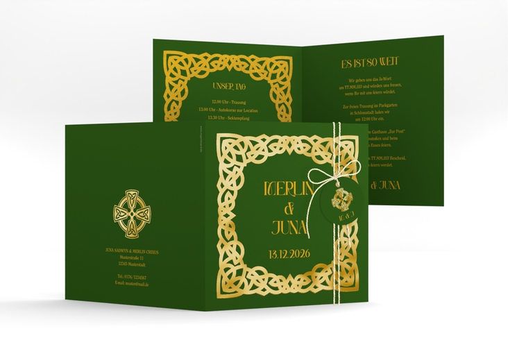 Hochzeitseinladung Celtic quadr. Klappkarte gruen gold mit keltischem Knoten in irischen Farben