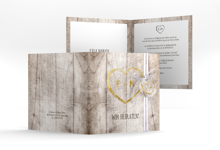 Hochzeitseinladung Wood quadr. Klappkarte weiss gold in Holz-Optik mit Herz und Initialen
