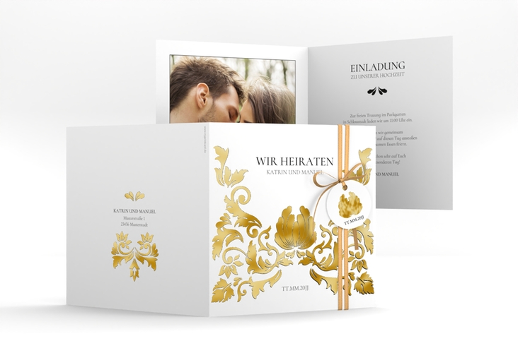 Hochzeitseinladung Royal quadr. Klappkarte weiss gold mit barockem Blumen-Ornament