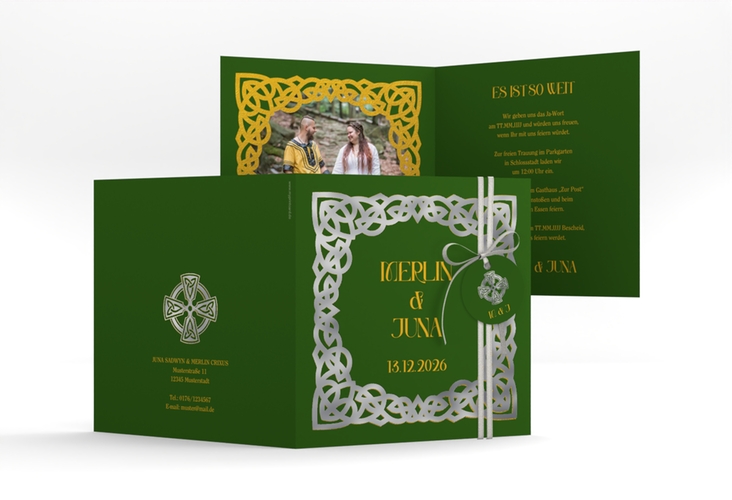 Hochzeitseinladung Celtic quadr. Klappkarte gruen silber mit keltischem Knoten in irischen Farben