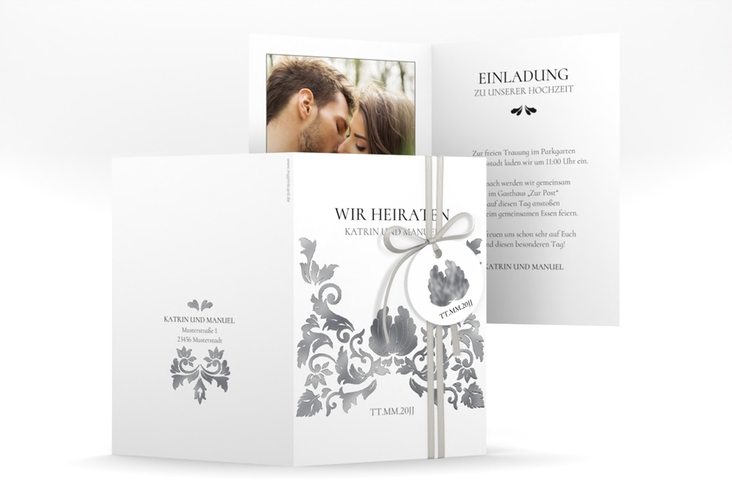 Einladungskarte Hochzeit Royal A6 Klappkarte hoch weiss silber mit barockem Blumen-Ornament