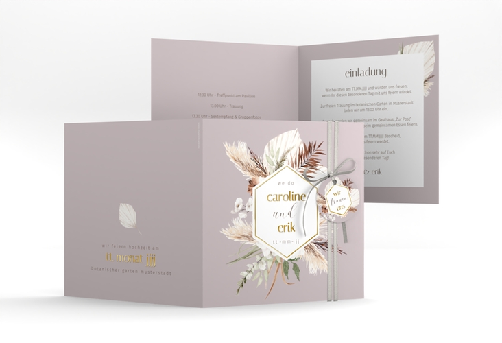 Hochzeitseinladung Bohemian quadr. Klappkarte flieder gold im Boho-Style mit Pampasgras