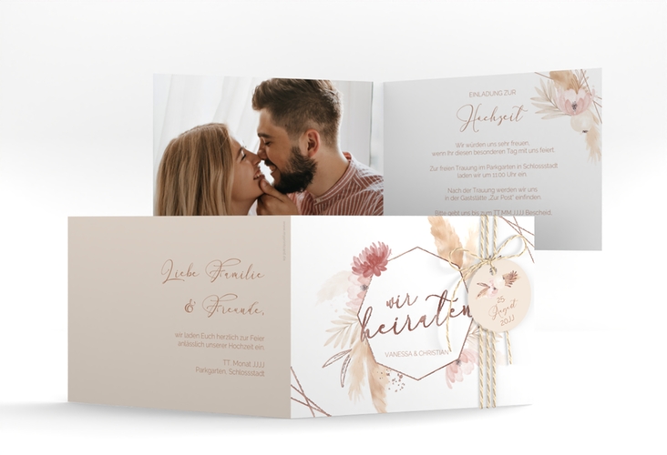 Hochzeitseinladung Bohostyle A6 Klappkarte quer beige rosegold mit Pampasgras in Aquarell
