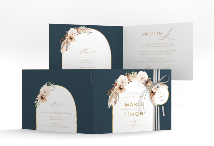 Hochzeitseinladung Blumenbogen A6 Klappkarte quer blau gold