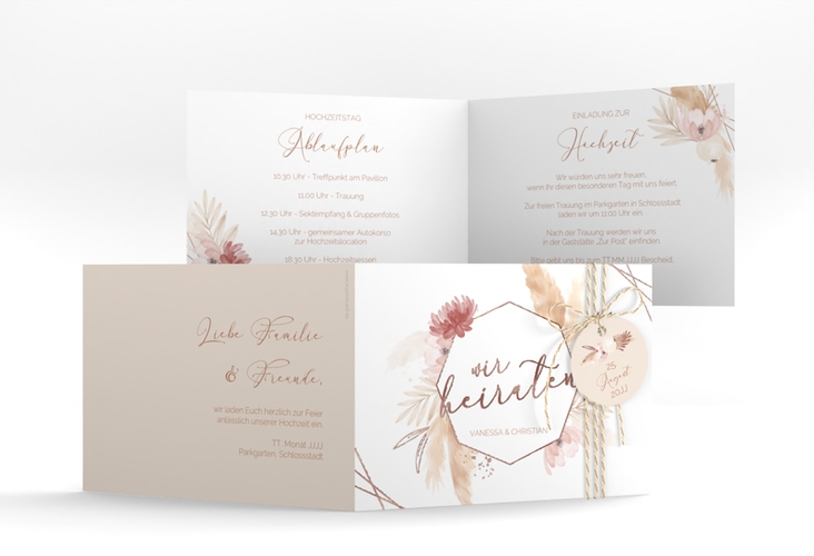 Hochzeitseinladung Bohostyle A6 Klappkarte quer beige rosegold mit Pampasgras in Aquarell