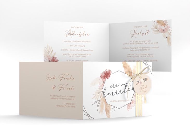 Hochzeitseinladung Bohostyle A6 Klappkarte quer beige silber mit Pampasgras in Aquarell