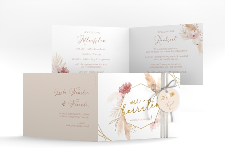 Hochzeitseinladung Bohostyle A6 Klappkarte quer beige gold mit Pampasgras in Aquarell